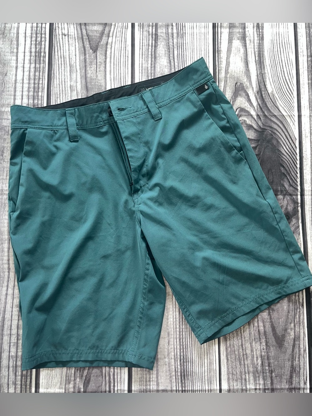 Volcom Men's Teal Shorts